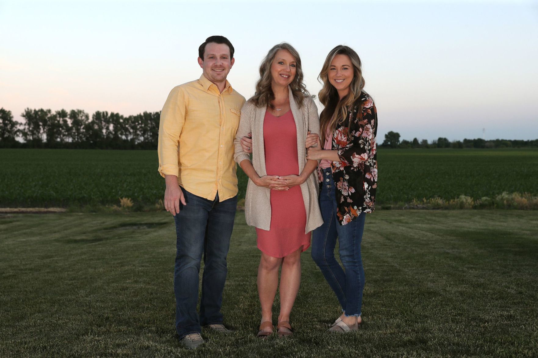 LIFE-ILLINOIS-MOM-51-CARRIES-HER-3-TB.jpg